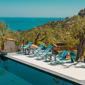 Totò 3*, Cefalù Italia
